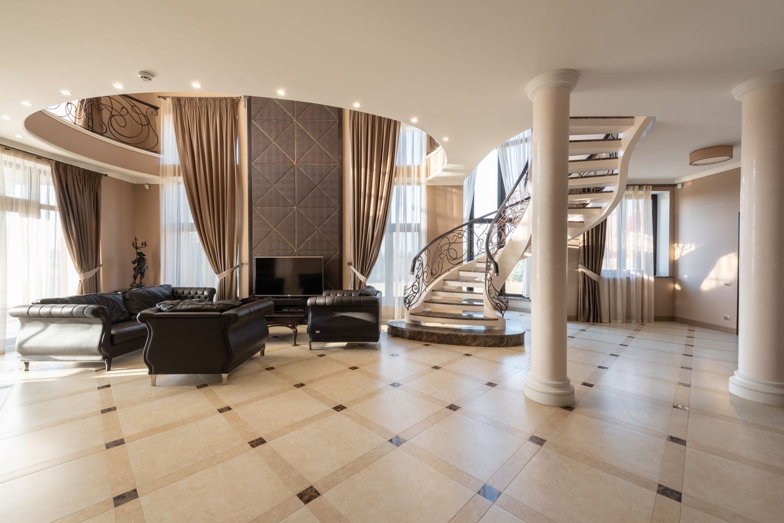 Alquiler de Palacio Privado en España: la Alternativa al Hotel de Lujo